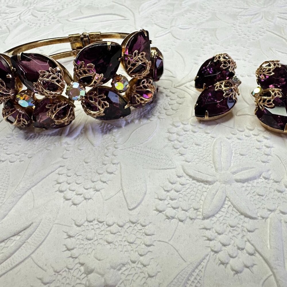Gorgeous Vintage Juliana Purple and Gold Filigree Clamper Bracelet & Earring Set